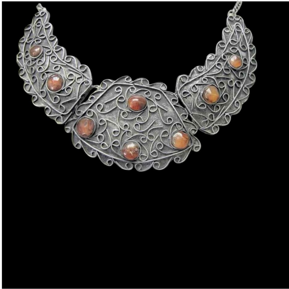 Elegant Silver and Brown Necklace